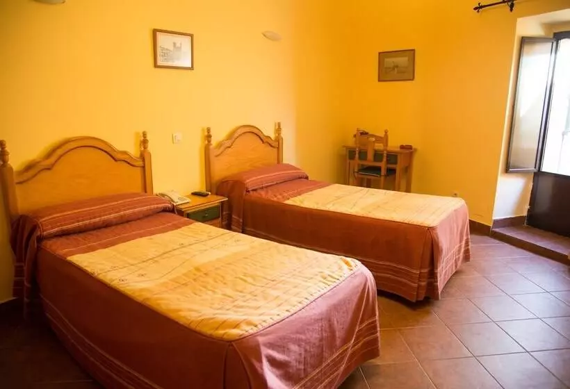 اتاق استاندارد, Hostal Hueso