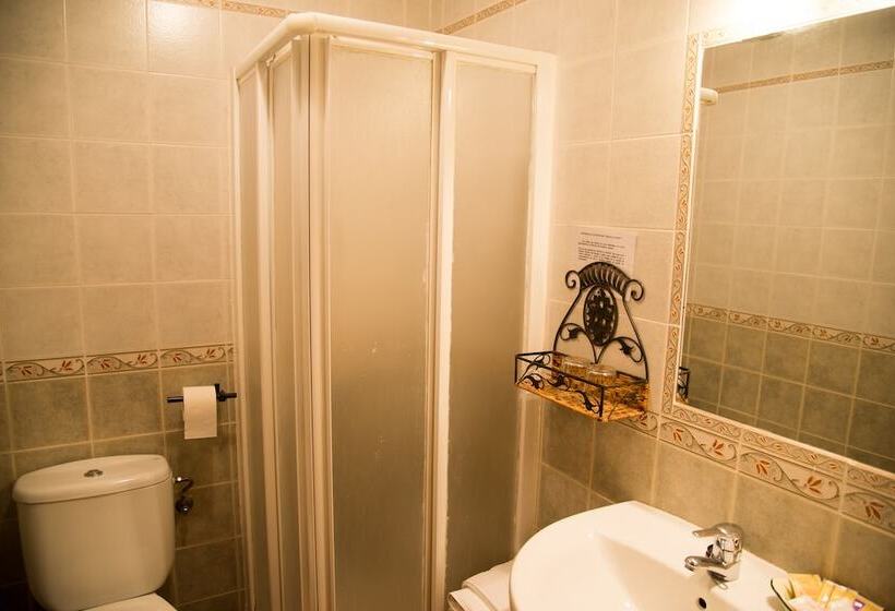 スタンダードシングルルーム, Hostal Hueso