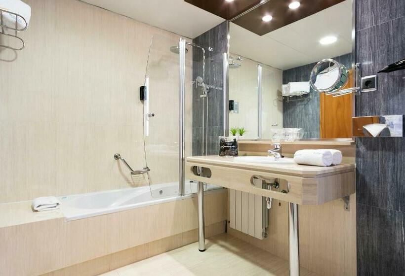 行政房间, Abba Garden