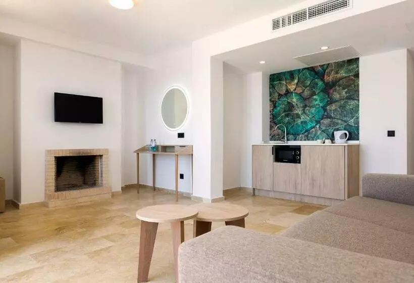 オーシャンビュースイート, Alua Suites Las Rocas