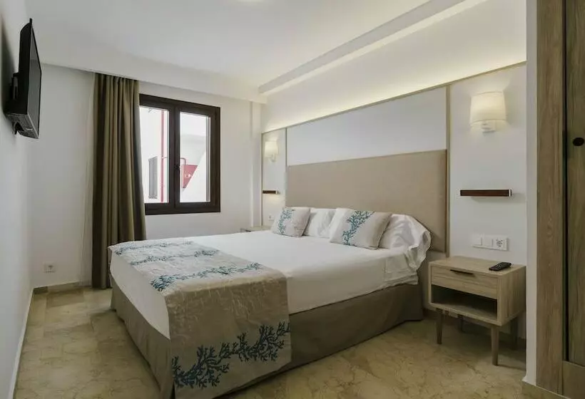オーシャンビュースイート, Alua Suites Las Rocas