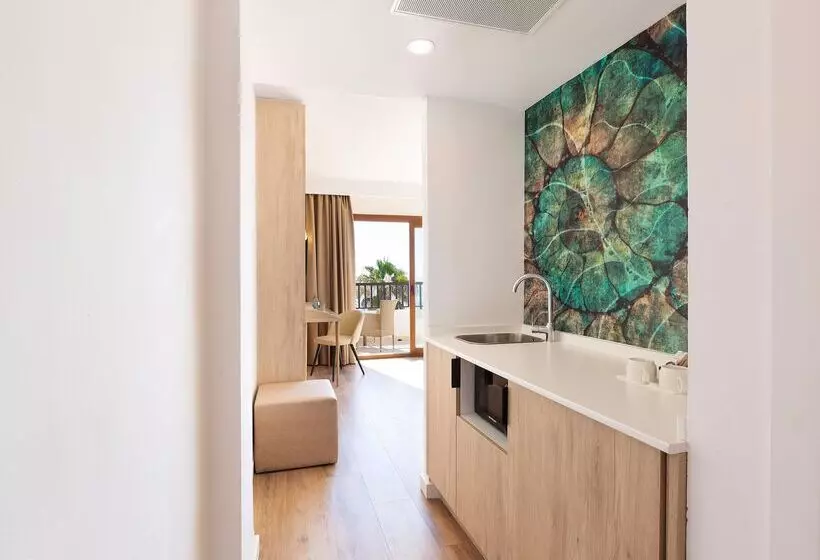 オーシャンビュースイート, Alua Suites Las Rocas