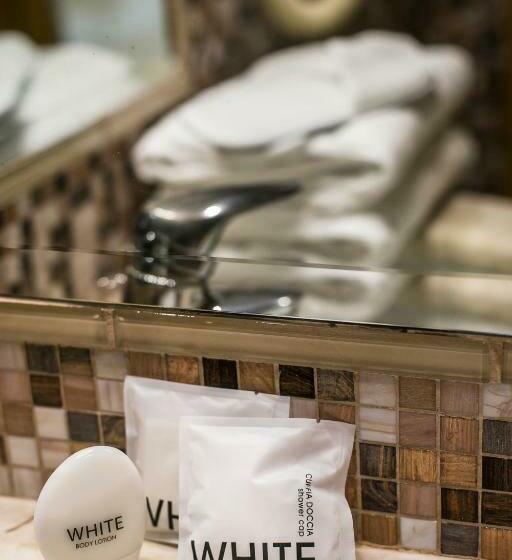 اتاق استاندارد, Aphrodite