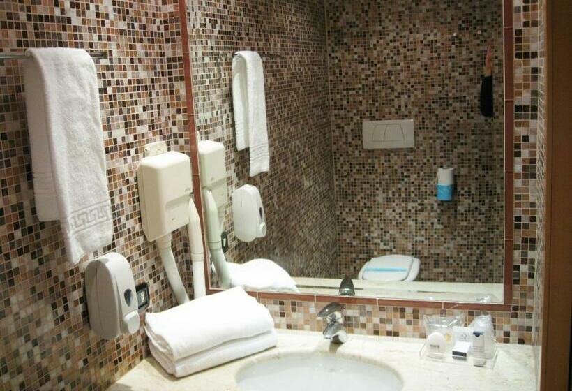 اتاق کلاس بیزنس, Aphrodite