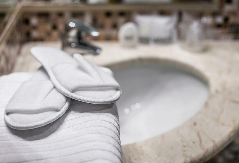 اتاق کلاس بیزنس, Aphrodite