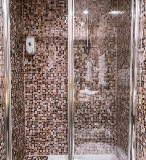 اتاق اکونومی, Aphrodite