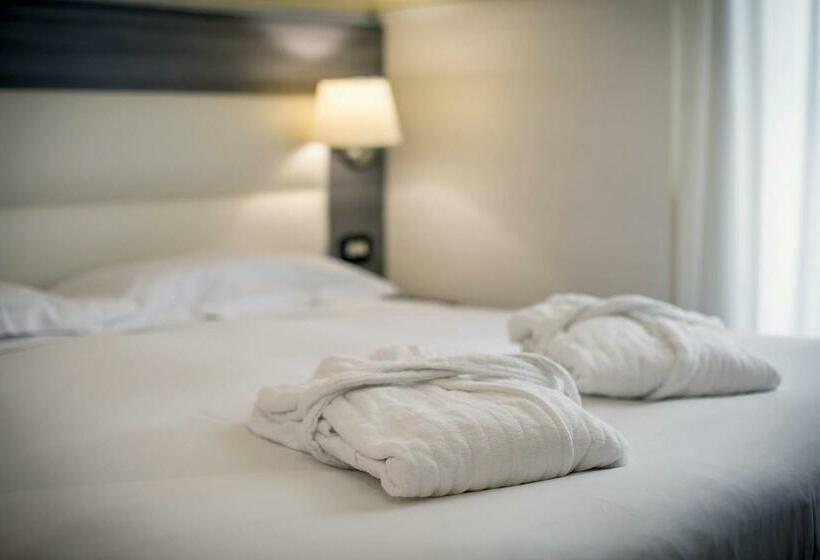 اتاق سوپریور, Aphrodite