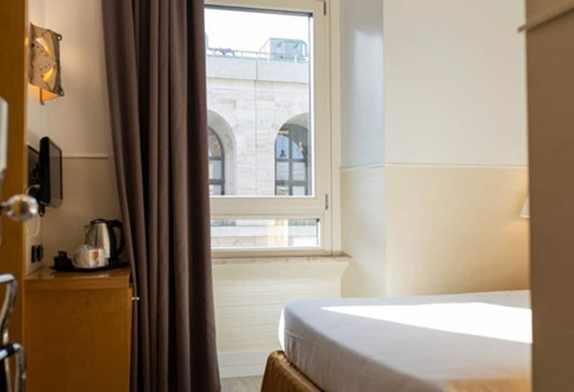 اتاق اکونومی, Aphrodite