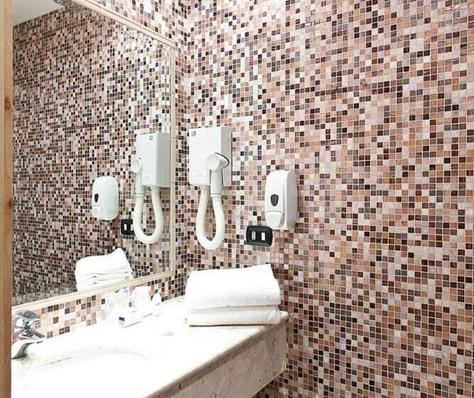 اتاق کلاس بیزنس, Aphrodite