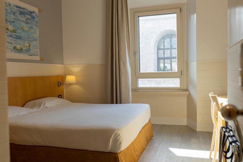 اتاق استاندارد, Aphrodite