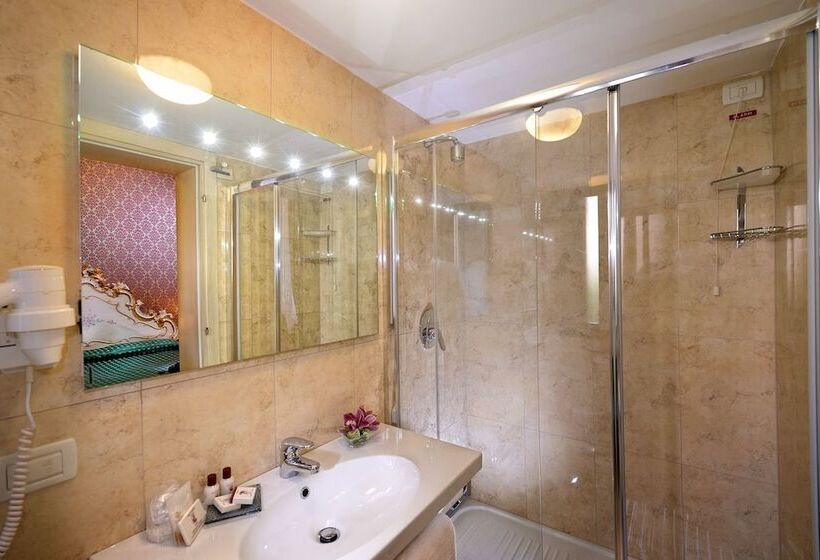 اتاق کلاسیک, Canaletto