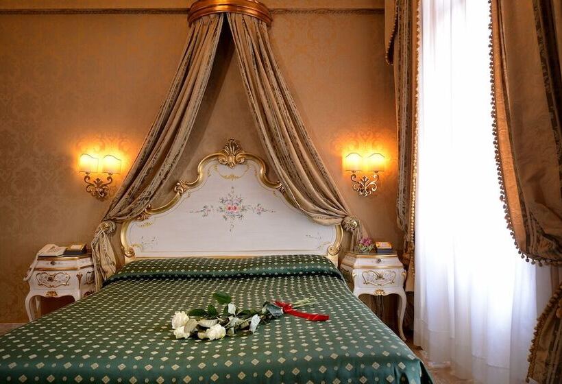 اتاق سوپریور با چشمانداز, Canaletto