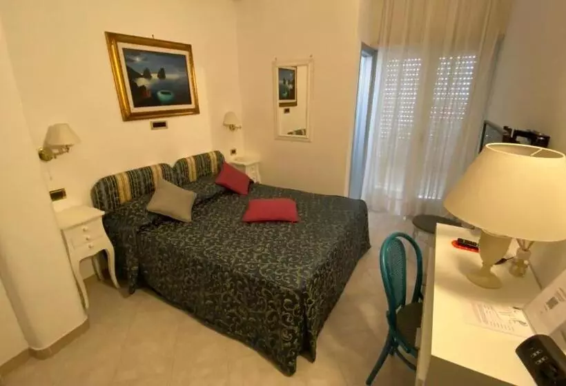 اتاق استاندارد, Capri Bougainville