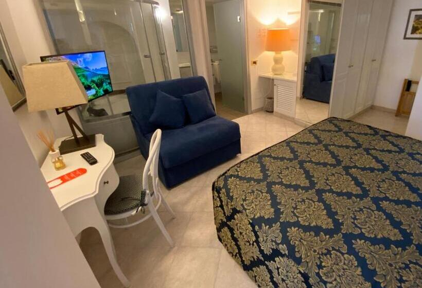 شقة غرفتين, Capri Bougainville