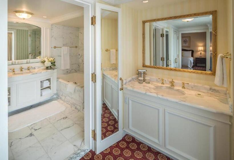 이그제큐티브 스위트 킹침대, Grand America