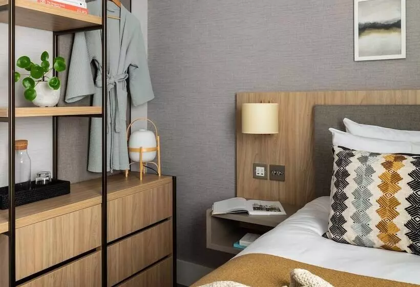 シングルデラックスルーム, Inhabit Southwick Street, A Member Of Design Hotels