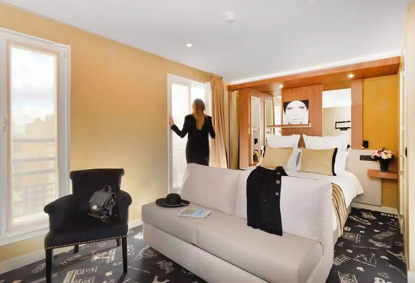 Camera Familiare, Hôtel Dalila