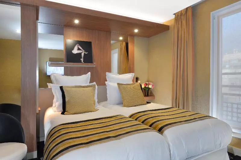 Camera Comfort, Hôtel Dalila