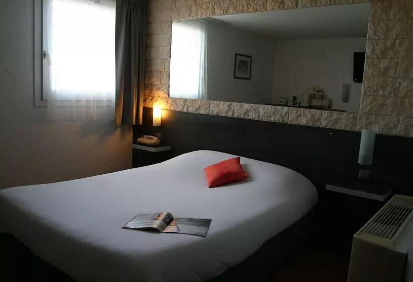 اتاق استاندارد, Hôtel Restaurant Le Relais Pau Nord