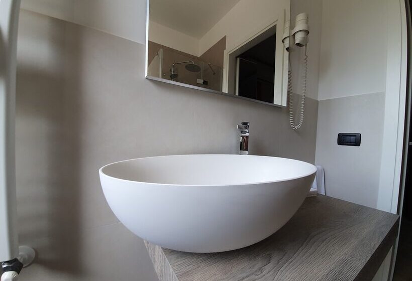 スタンダードトリプルルーム, Prata Verde