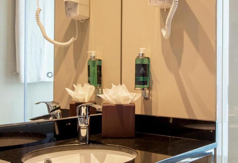 Семейный Номер Вид на Бассейн, Vila Galé Alentejo Vineyards