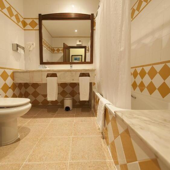 Семейный Номер Вид на Бассейн, Vila Galé Alentejo Vineyards