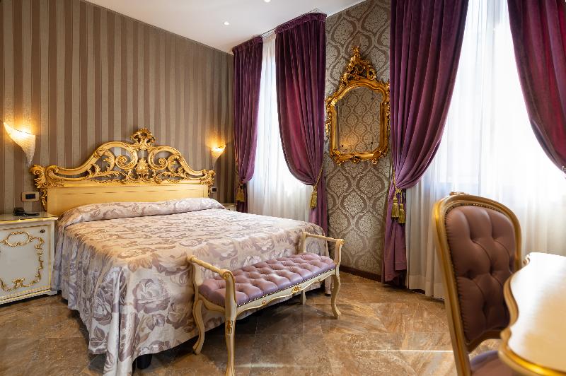 اتاق سوپریور, Santa Marina