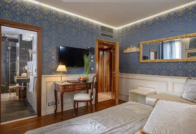 اتاق استاندارد سه نفره, Santa Marina