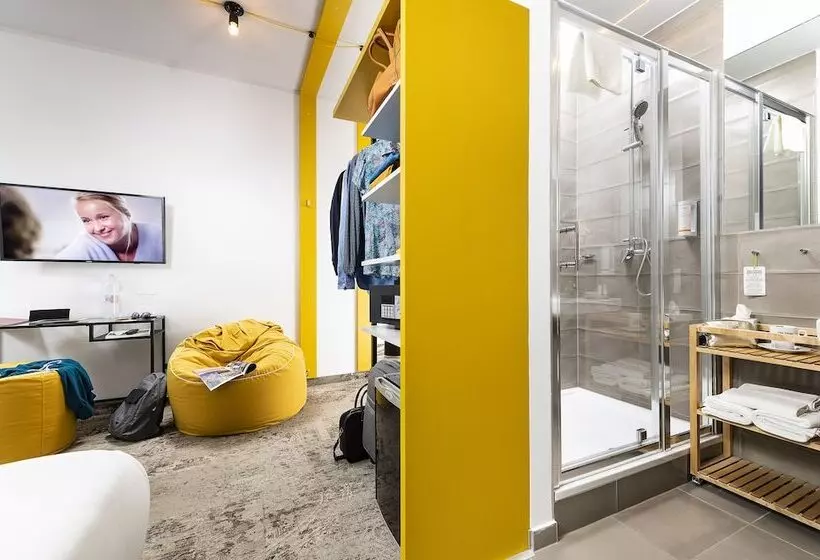اتاق لوکس, Three Corners Hotel Anna