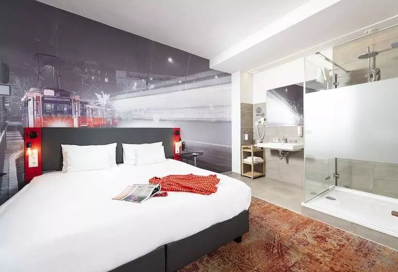 اتاق اجرایی, Three Corners Hotel Anna