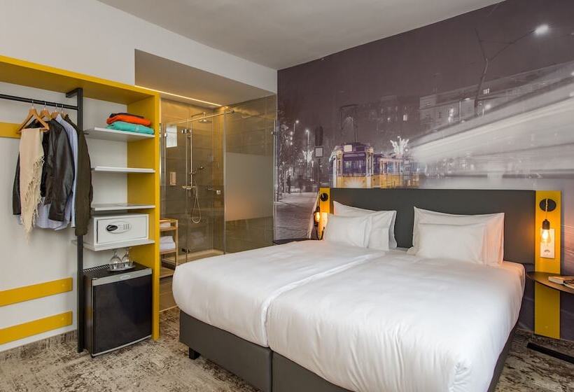 디럭스 룸, Three Corners Hotel Anna