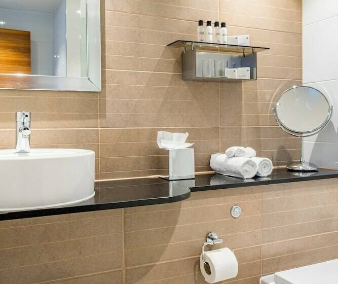 标准工作室, Marble Arch By Thistle