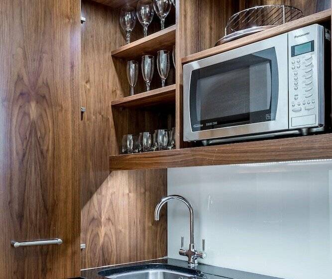 标准工作室, Marble Arch By Thistle