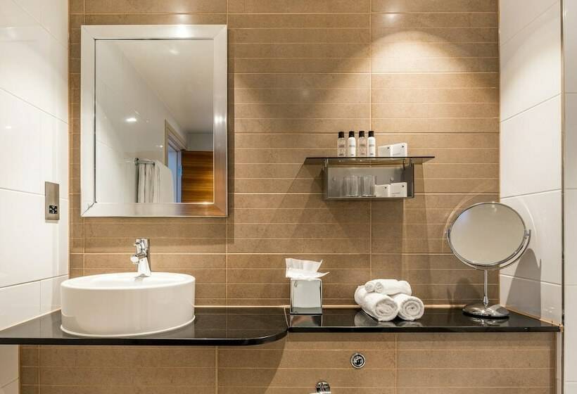 标准工作室, Marble Arch By Thistle