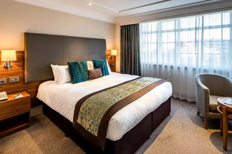 اتاق لوکس با تخت بزرگ, Marble Arch By Thistle