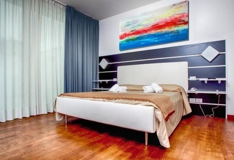 Номер Стандарт, Trieste