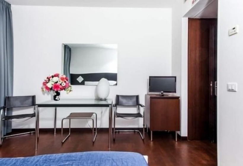 Номер Стандарт Трехместный, Trieste