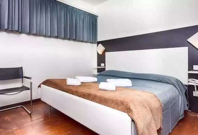 اتاق استاندارد یک نفره, Trieste