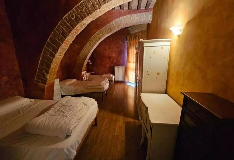 スタンダードトリプルルーム, B&b Relais Il Casato