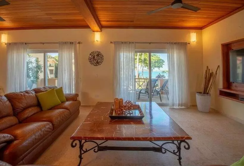 سوئیت دلوکس 2 خوابه, Velero Beach Resort