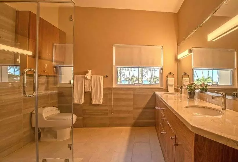 سوئیت دلوکس 2 خوابه, Velero Beach Resort