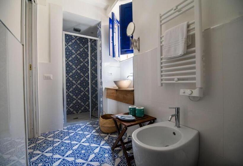 Стандартный Номер Кровать Кинг, Qu4ttro I Crudo Home