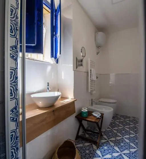اتاق استاندارد با تخت بزرگ, Crudo Home