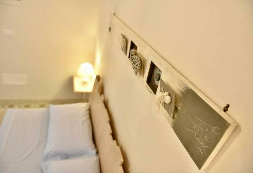 חדר דלוקס, D.home