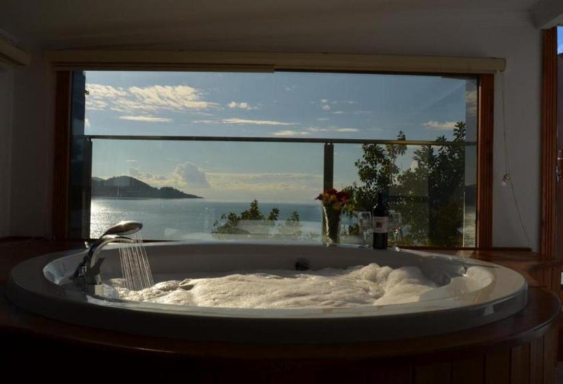 带1个卧室的顶楼公寓, George S Boutique