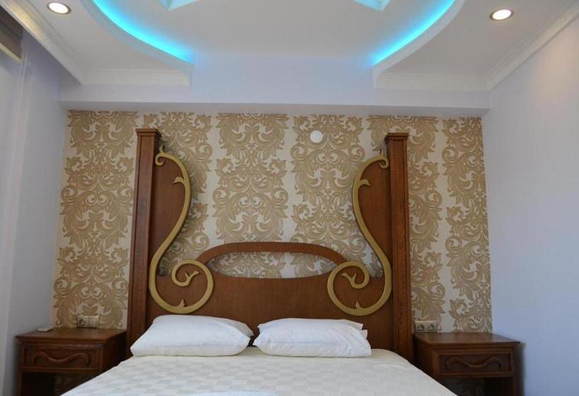 带1个卧室的带海景的公寓, George S Boutique