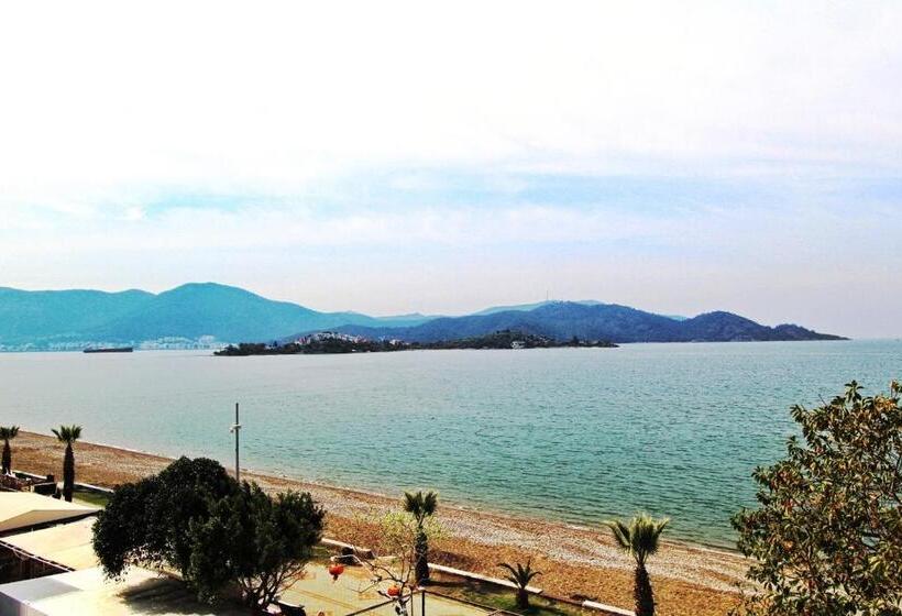 带1个卧室的带海景的公寓, George S Boutique