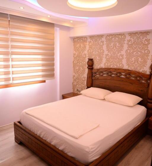 带1个卧室的带海景的公寓, George S Boutique