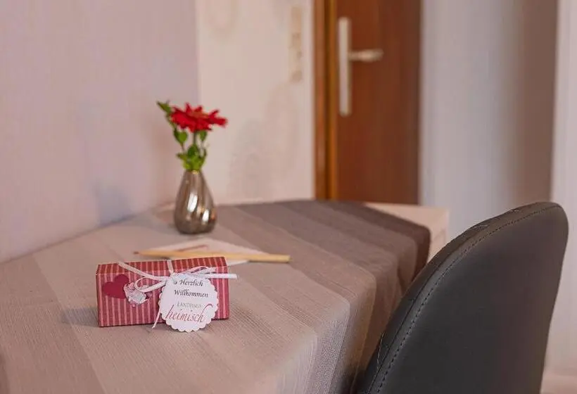 スタンダードトリプルルーム, Landhaus Heimisch Bed & Breakfast