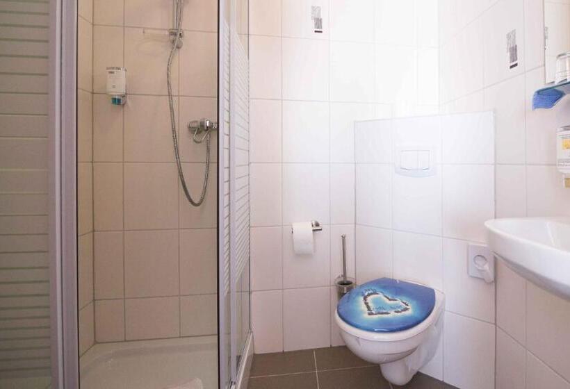 חדר סטנדרט עם מרפסת, Landhaus Heimisch Bed & Breakfast